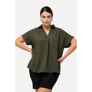 Ulla Popken  Blouse à manches courtes, boutons dans le dos et pli fantaisie. Coupe oversize. 