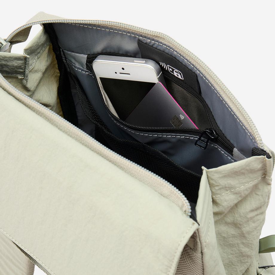 DECATHLON  Zaino 10 l - Scomparto laptop poliammide 