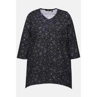 Ulla Popken  T-shirt motif léopard-étoiles, col en V et manches 3/4, coupe évasée 