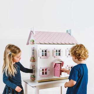 Le Toy Van  Le Toy Van Sophie's Doll House 