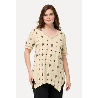 Ulla Popken  T-shirt di cotone biologico con rombi, scollatura a V e mezze maniche 