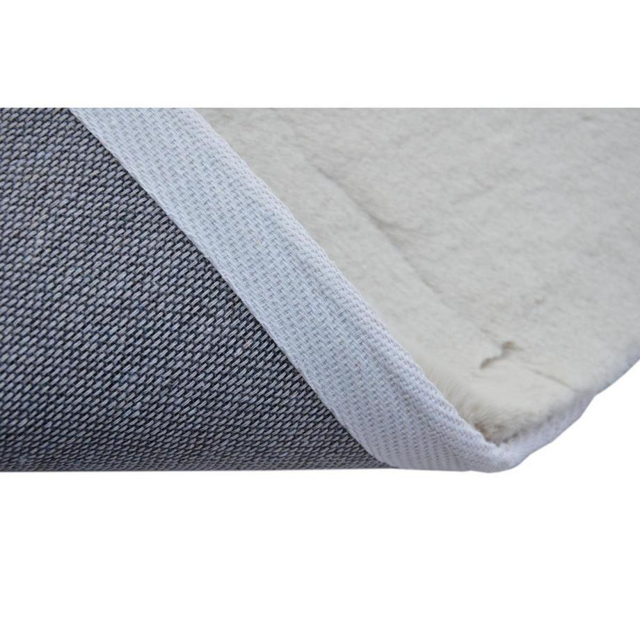 Vente-unique Tapis shaggy à poils longs effet fourrure - 160 x 230 cm - Blanc cassé - BUNNY  