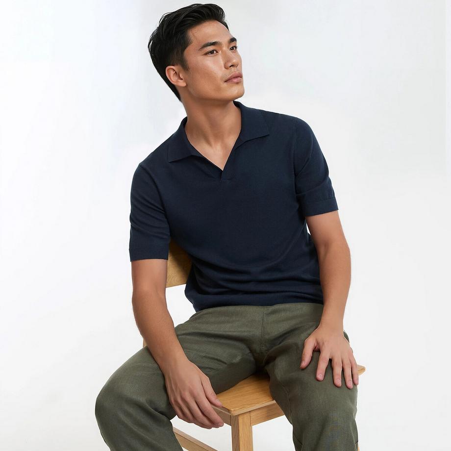 Kurzärmeliges Poloshirt mit V-Ausschnitt