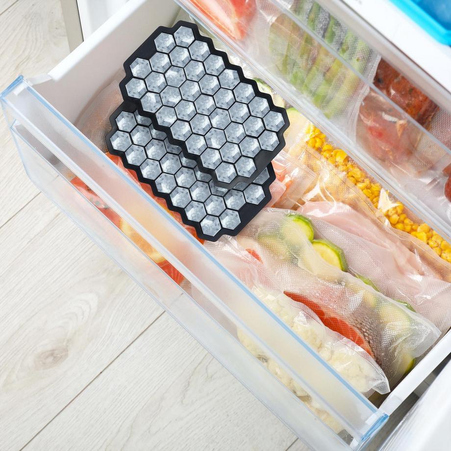 B2X  Silikon Eiswürfelform 3er Set 