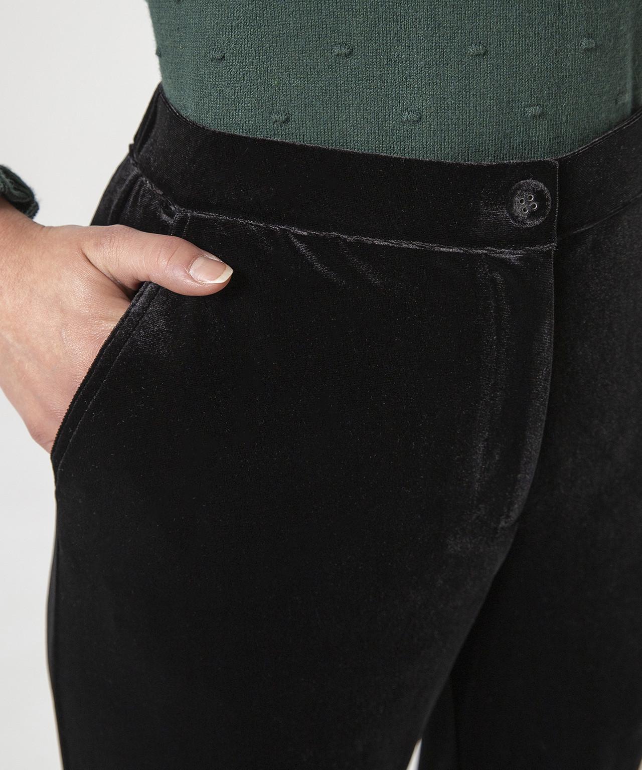 Damart  Pantalon taille élastiquée, confort velours. 