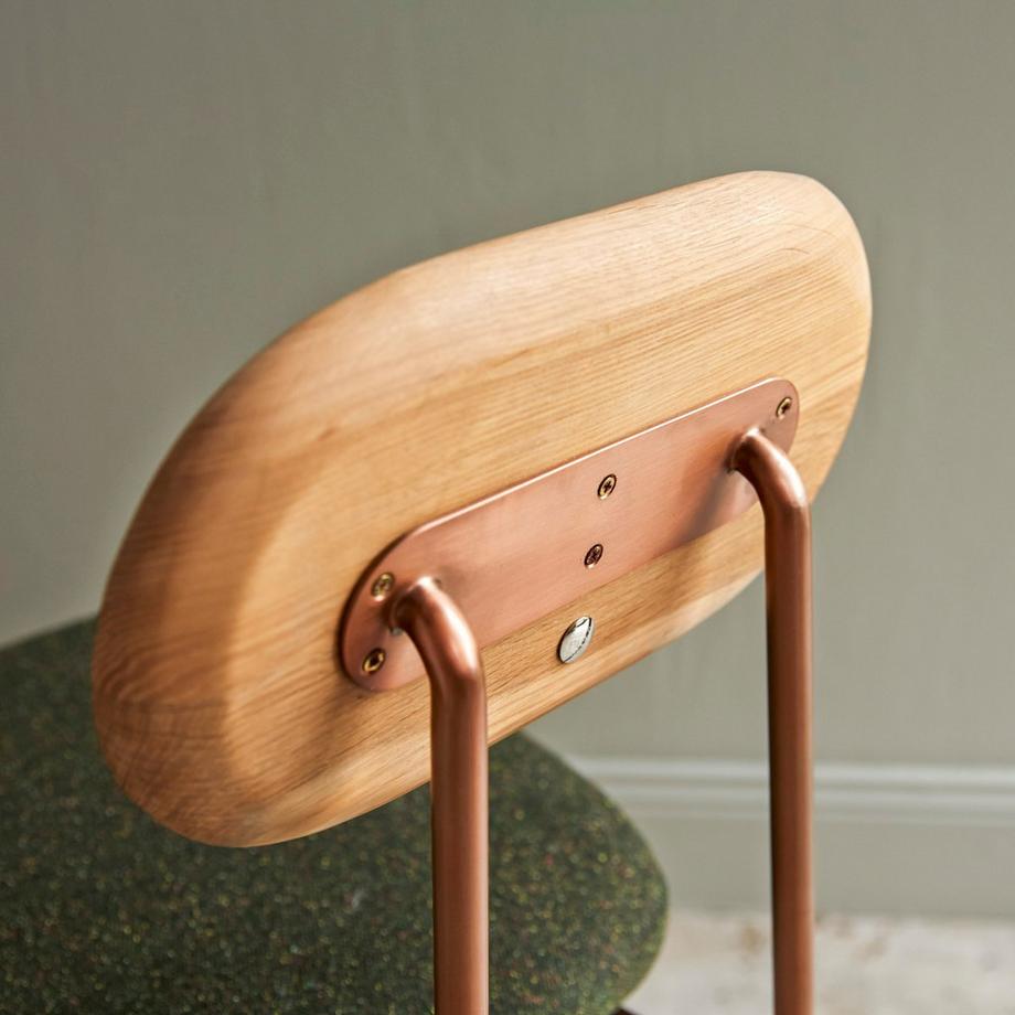 Tikamoon Stuhl kaki aus Eiche Yutapi  