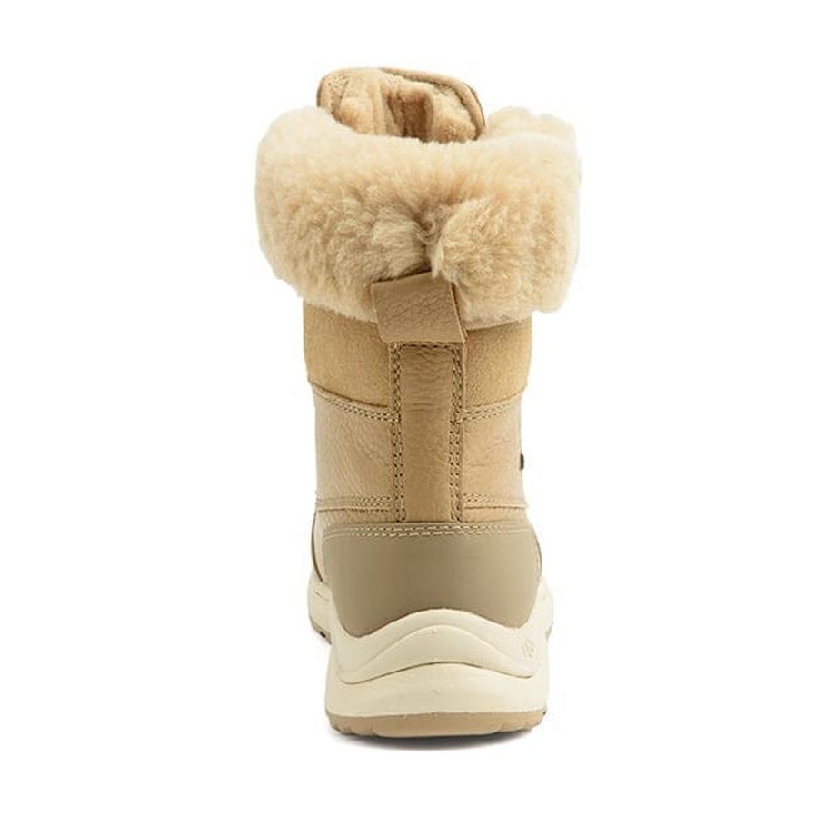 UGG  Adirondack Boot III 