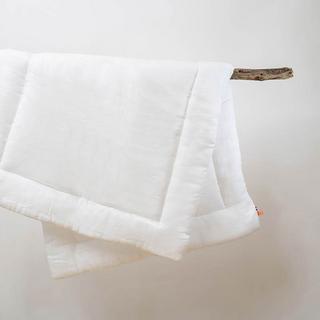 PAPATE  Weiße Steppdecke aus Bio-Baumwolle 