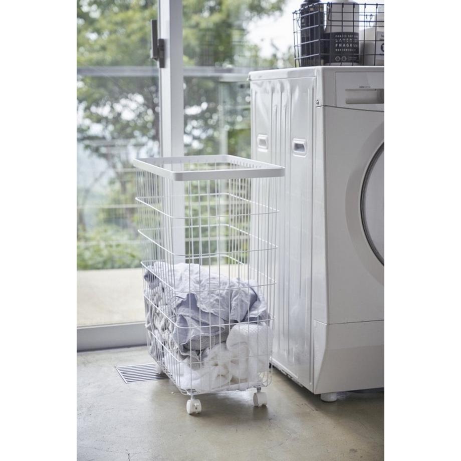 Yamazaki Panier à linge à roulettes en métal H56.5cm  