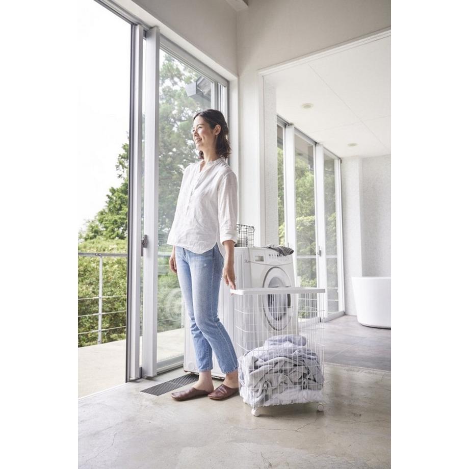 Yamazaki Panier à linge à roulettes en métal H56.5cm  