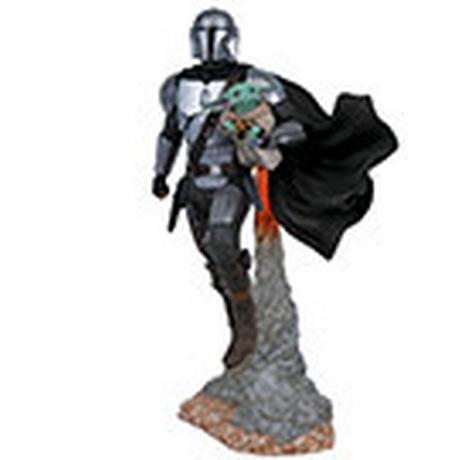 Diamond  Statua Milestones SW Mandalorian & Child 41 cm (DST) 