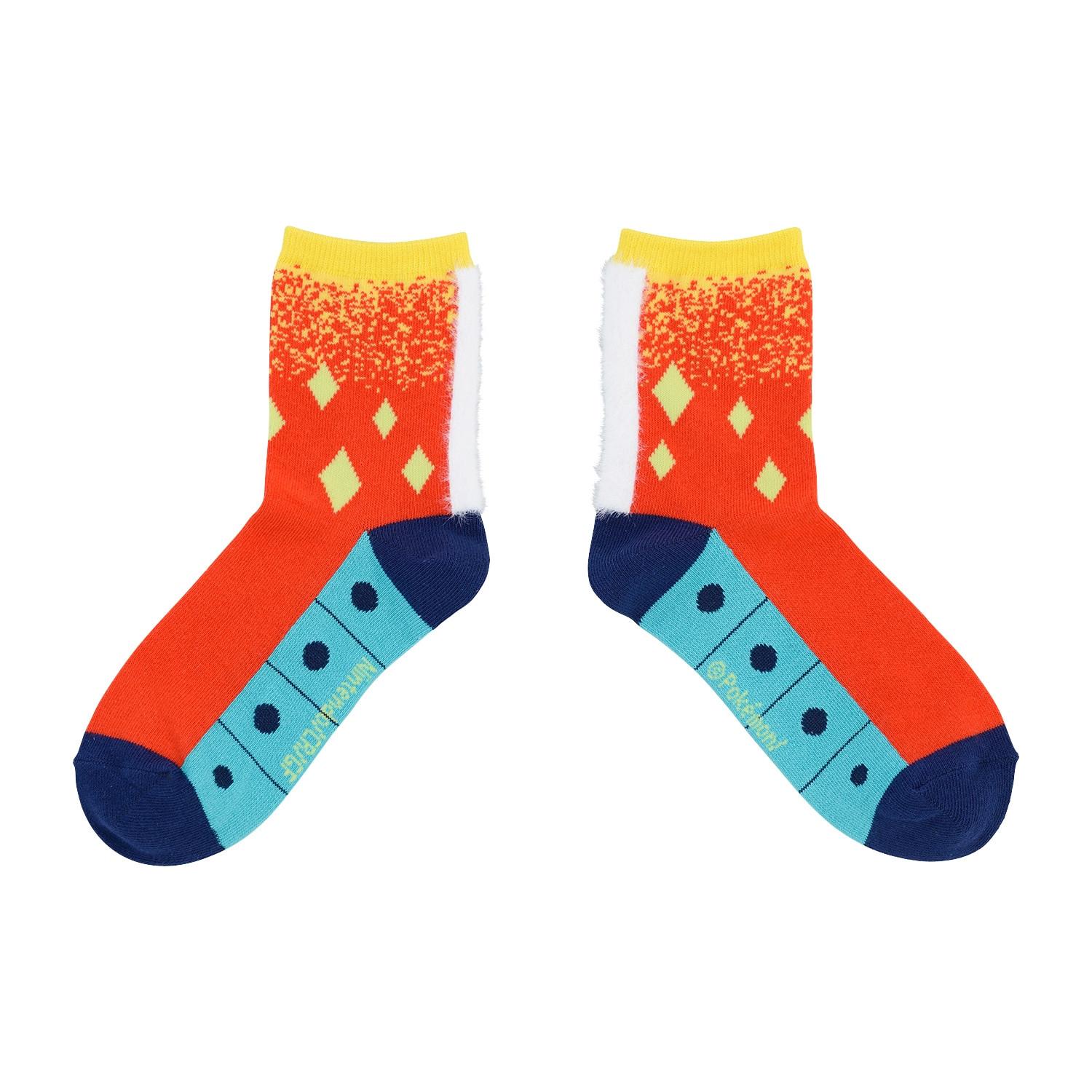 Pokémon Slither Wing Fur Calzini  