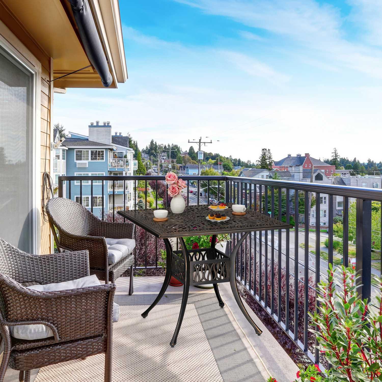 Northix Table de jardin carrée avec trou pour parasol  