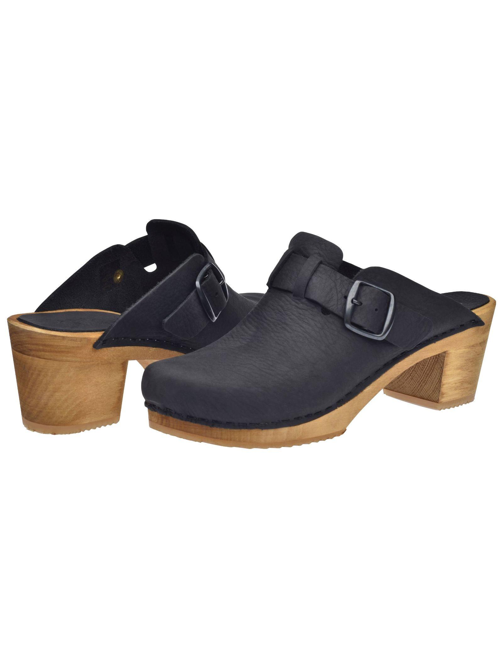 Sanita  Clogs 