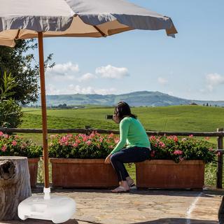 B2X Sonnenschirmfuß Kunststoff  