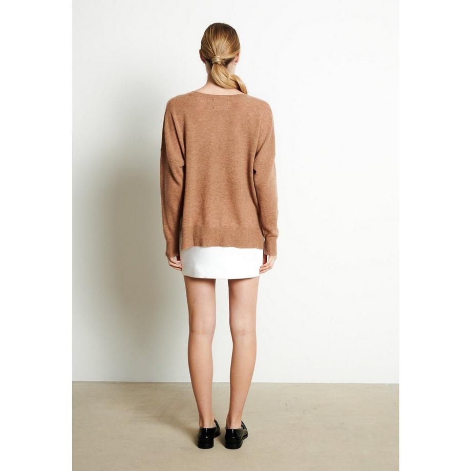 Studio Cashmere8 RIA 3 Pull oversize col V profond  