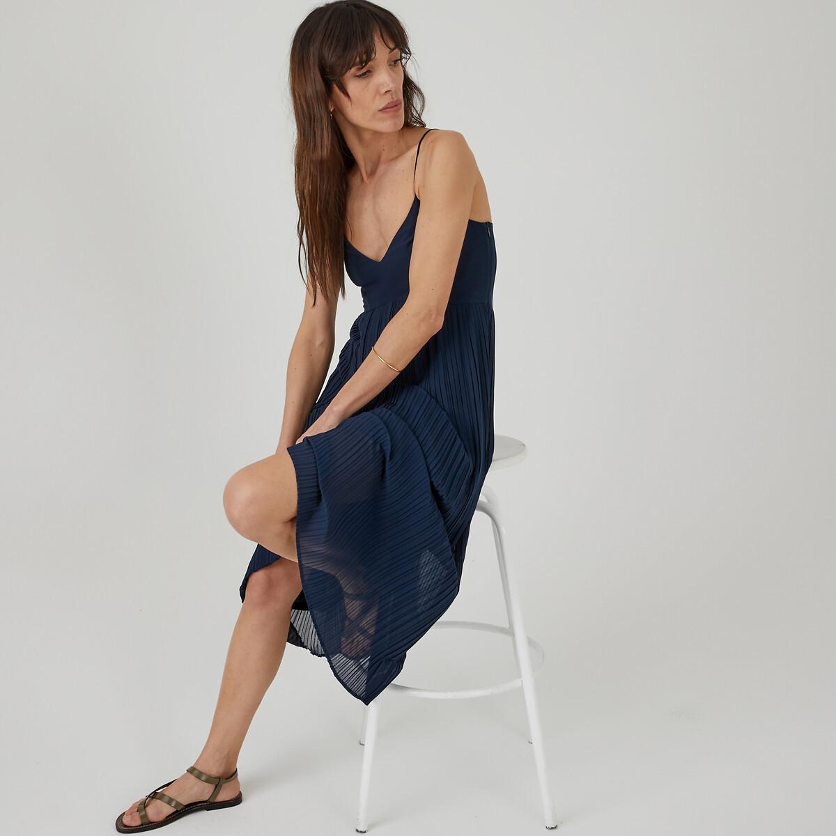 Image of Plissiertes Maxikleid Mit Schmalen Trägern Damen Blau 42