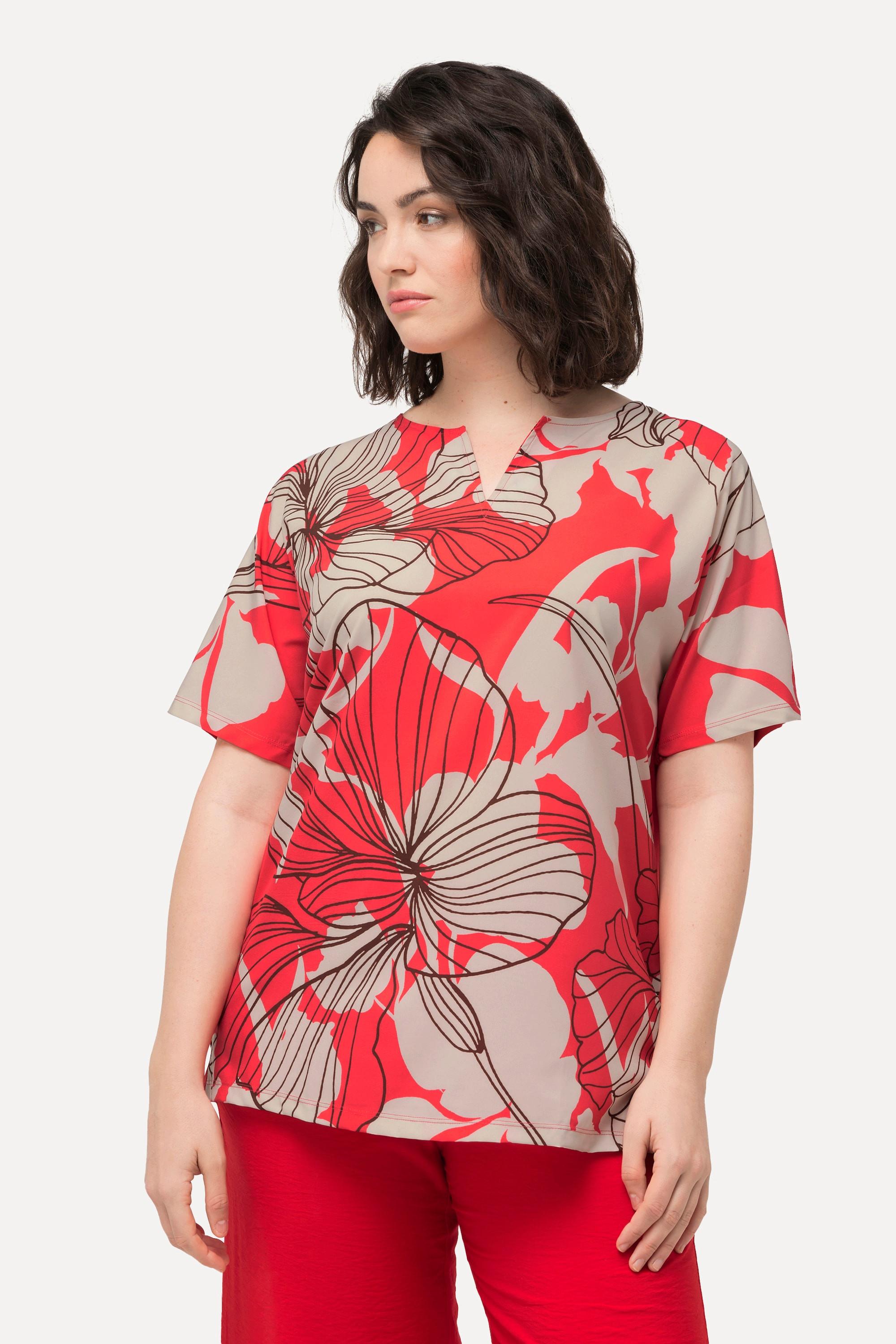 Ulla Popken  T-shirt dal taglio oversize con fiori, scollo a tunica e mezze maniche 