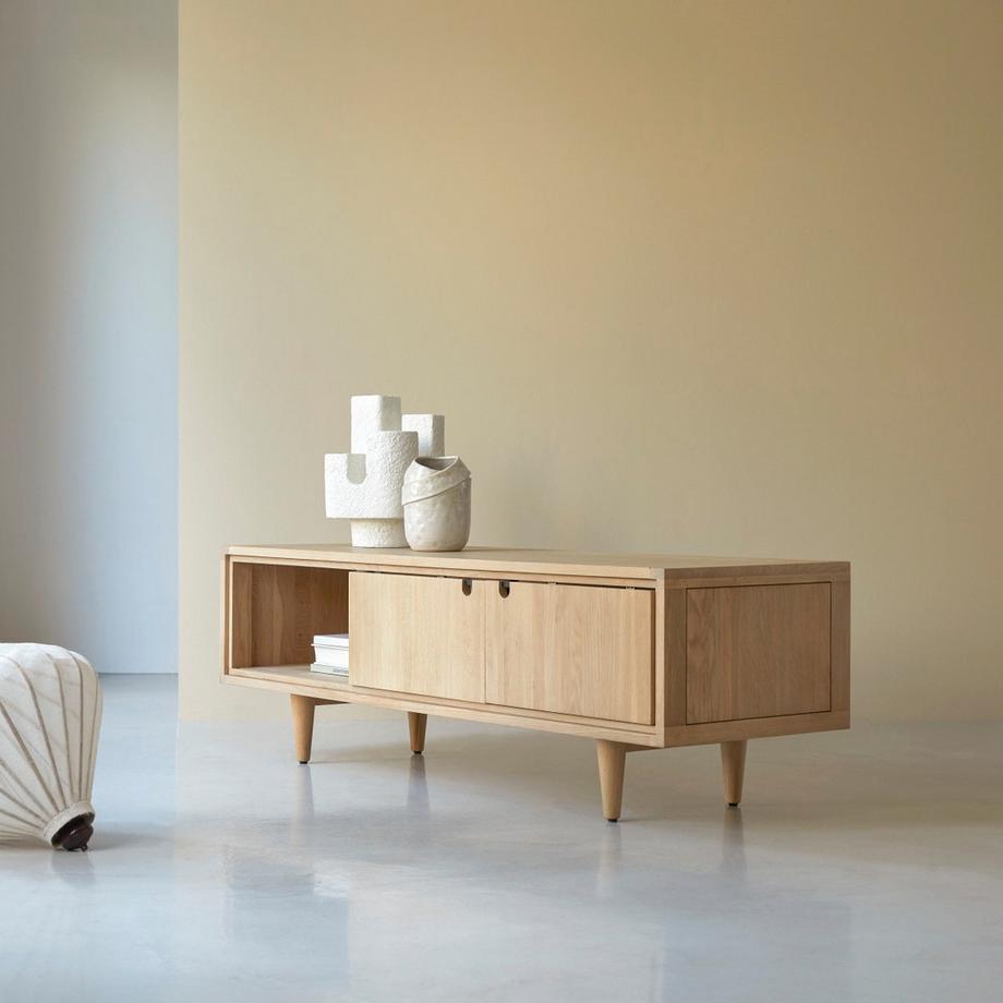 Tikamoon TV Schrank aus massivem Eichenholz 140 cm Jonàk  