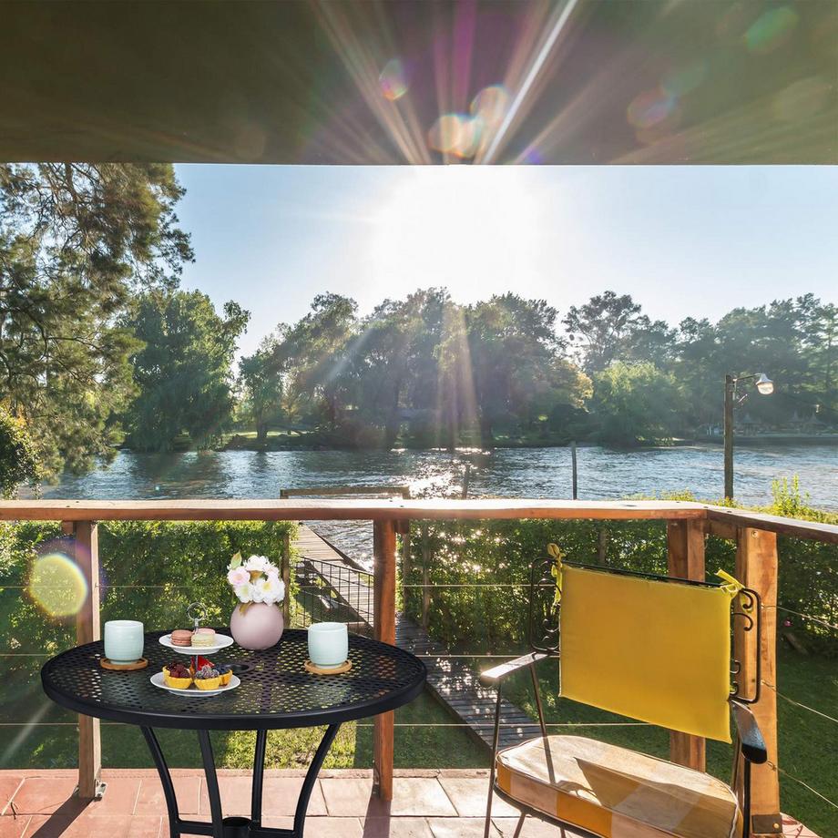 B2X Tavolo da giardino con foro per ombrellone  