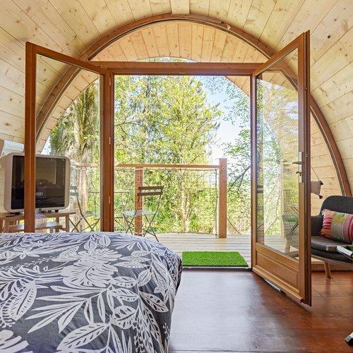 Image of Übernachtung Im Baumhaus Mit Frühstück (für 2 Personen) Unisex