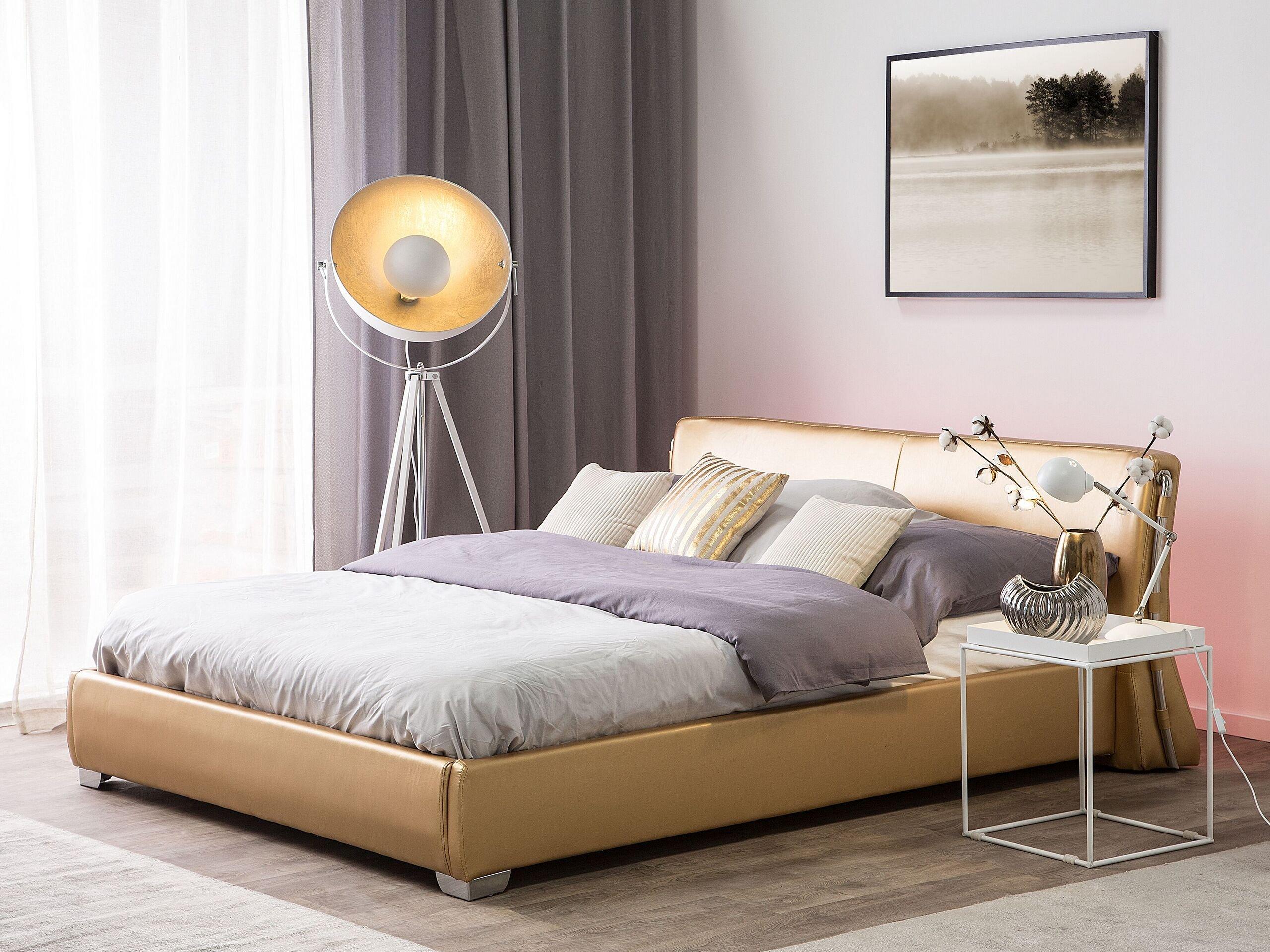 Beliani Letto con LED en Pelle Naturale Glamour PARIS  