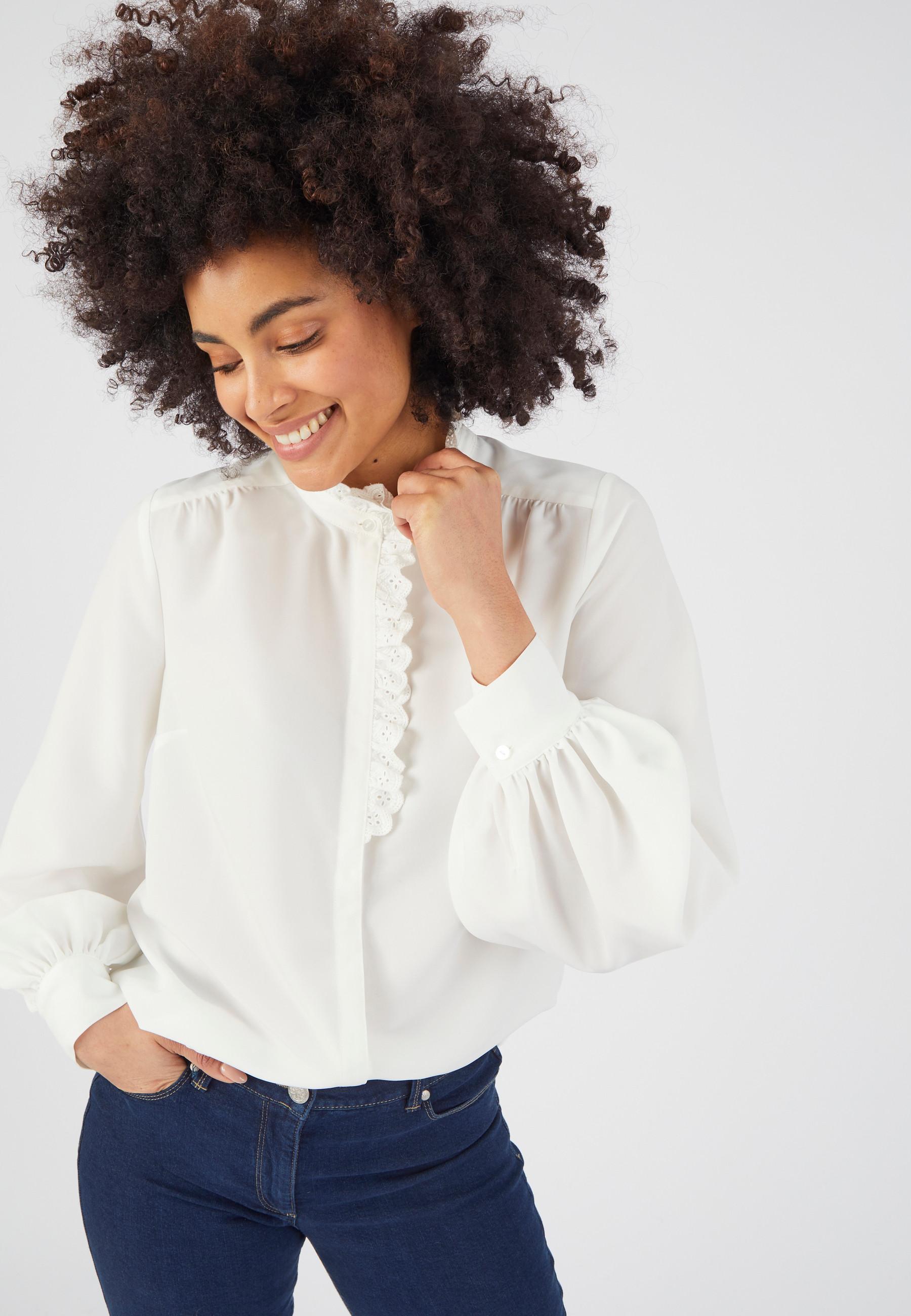 Image of Bluse In Jabot-optik Bestickt Damen Weiss 44