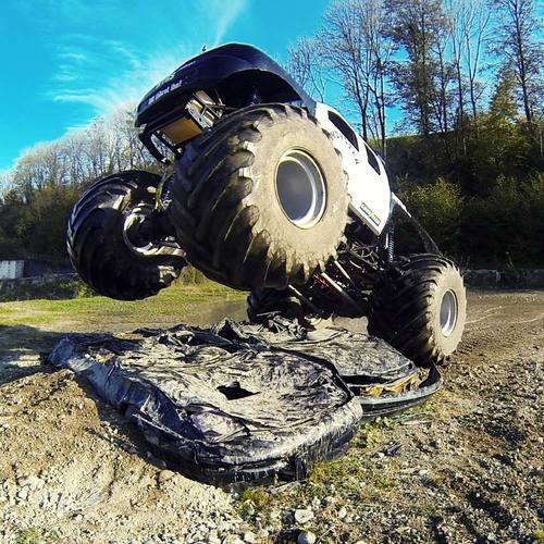 Image of Us Monster Truck Selber Fahren (für 1 Person) Unisex