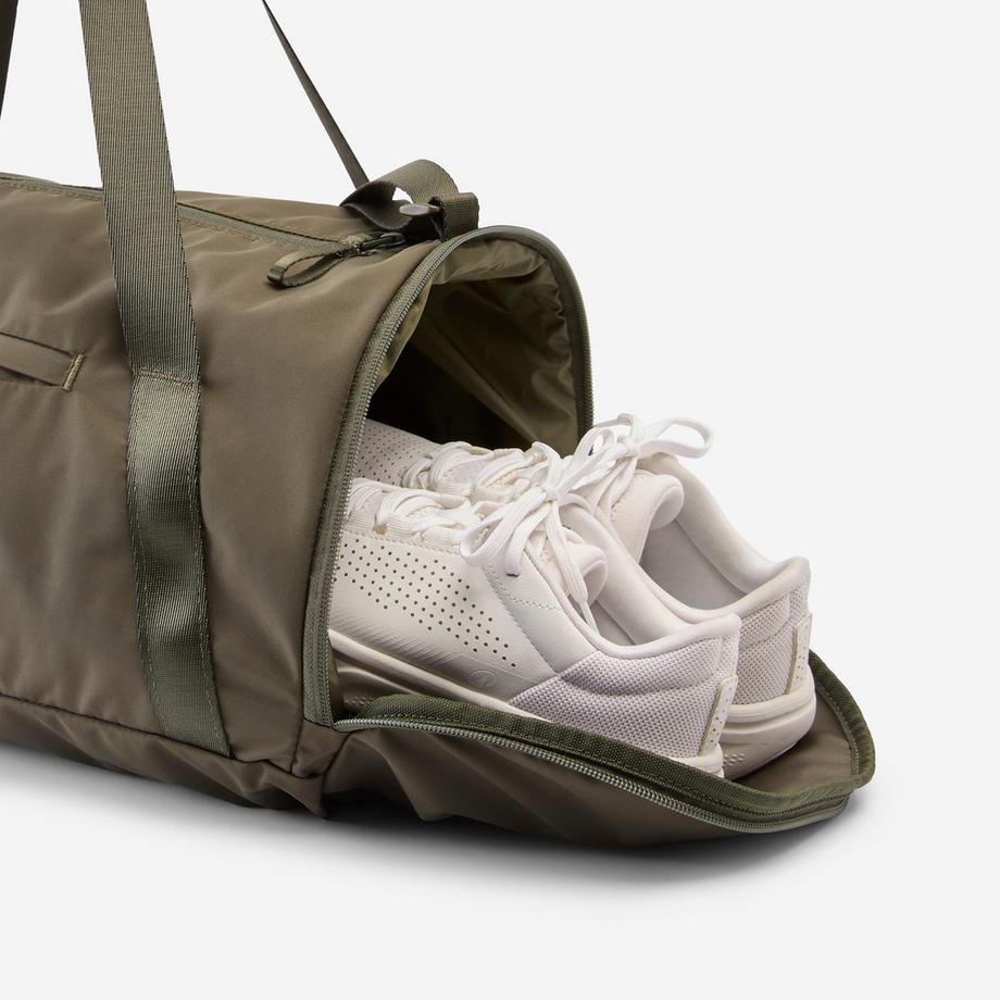 DECATHLON  Borsa sportiva a tracolla con scomparto per scarpe 