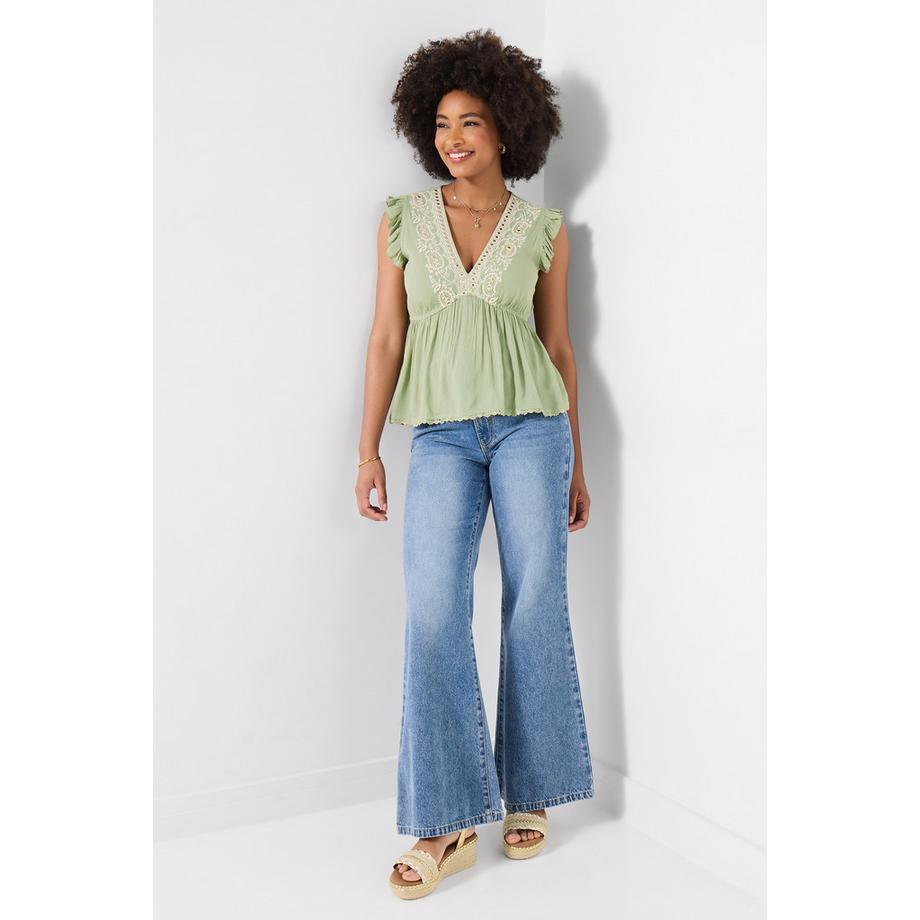 Joe Browns Top Ricamato con Dettaglio in Paillettes e Orlo in Pizzo  