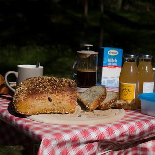 Geschenkidee  Eine Nacht in den Bäumen im Wallis (für 2 Personen) 