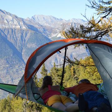 Eine Nacht in den Bäumen im Wallis (für 2 Personen)