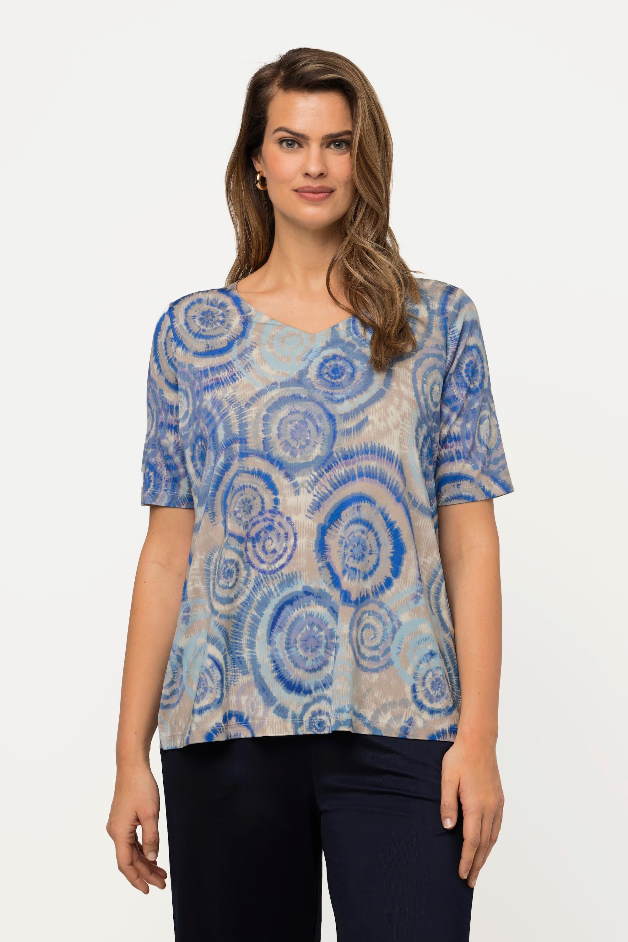 Ulla Popken  Maglia in tessuto fluente con stampa batik, scollo a V e mezze maniche 