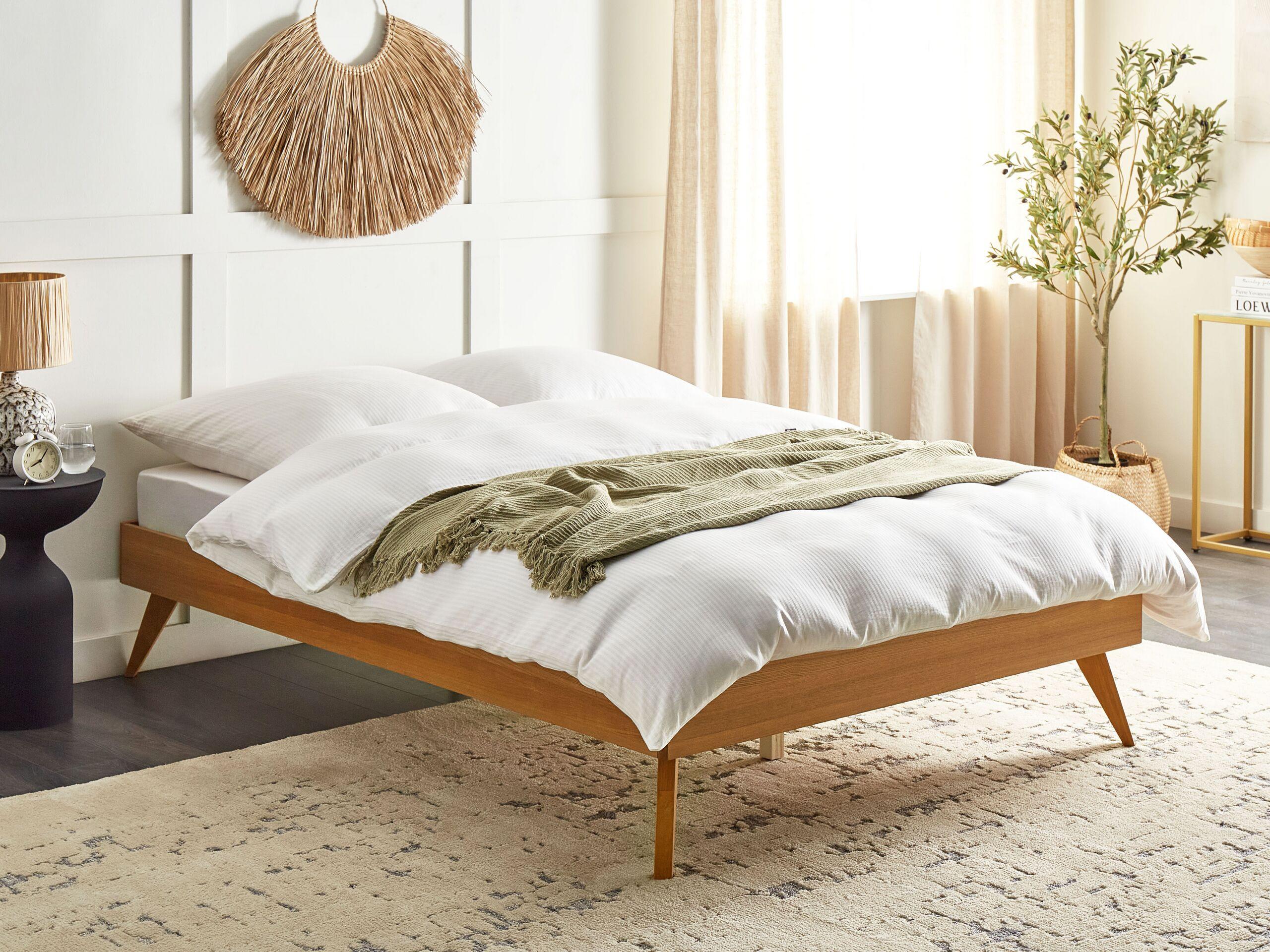 Beliani Bett mit Lattenrost aus MDF-Platte Retro BERRIC  