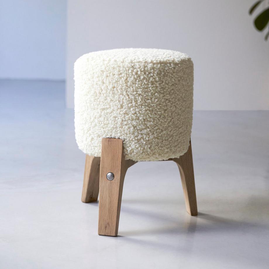 Tikamoon Sitzhocker M Himalaya aus massiver Eiche Drum  