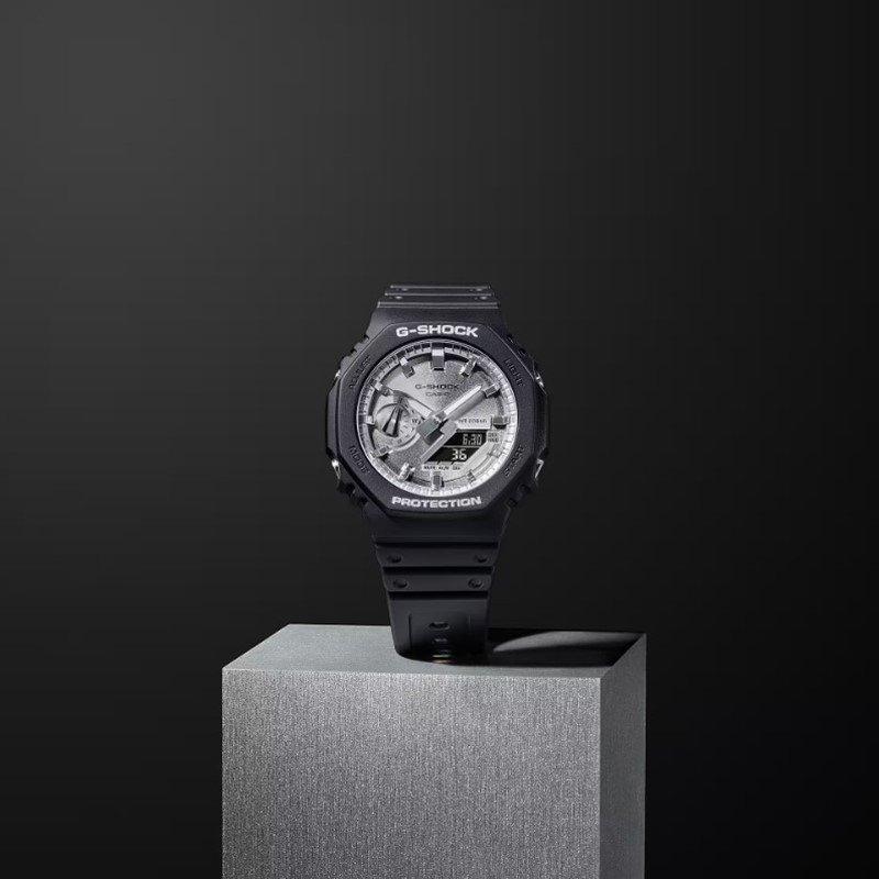 CASIO  GA-2100SB-1AER Classic Garish 