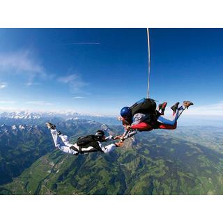 Smartbox  Découvrez la France vue du ciel: 1 saut en parachute en tandem pour 1 personne - Coffret Cadeau 