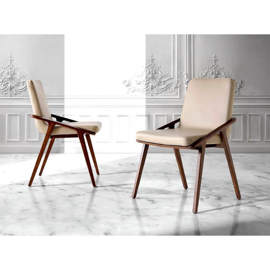 ANGEL CERDA Chaise en similicuir vison  