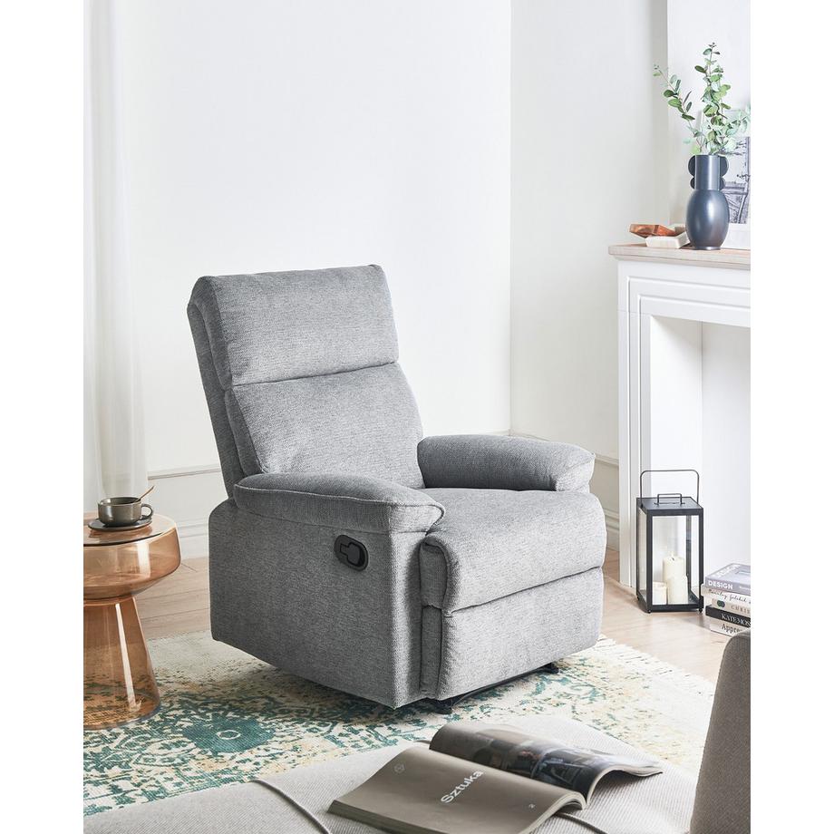 Beliani Fauteuil en Polyester Traditionnel EVERTON  