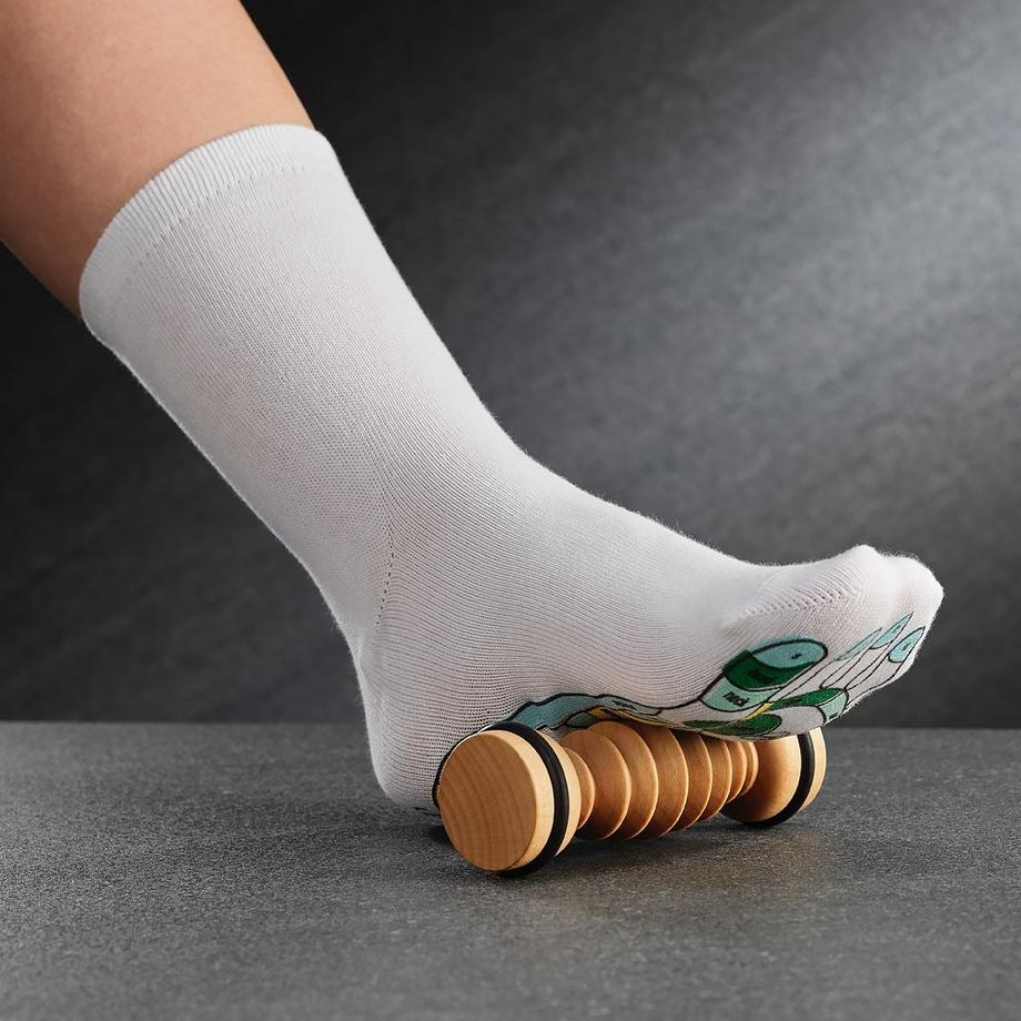 WellBeing  Reflexzonenmassage – Socken und Massagerolle 