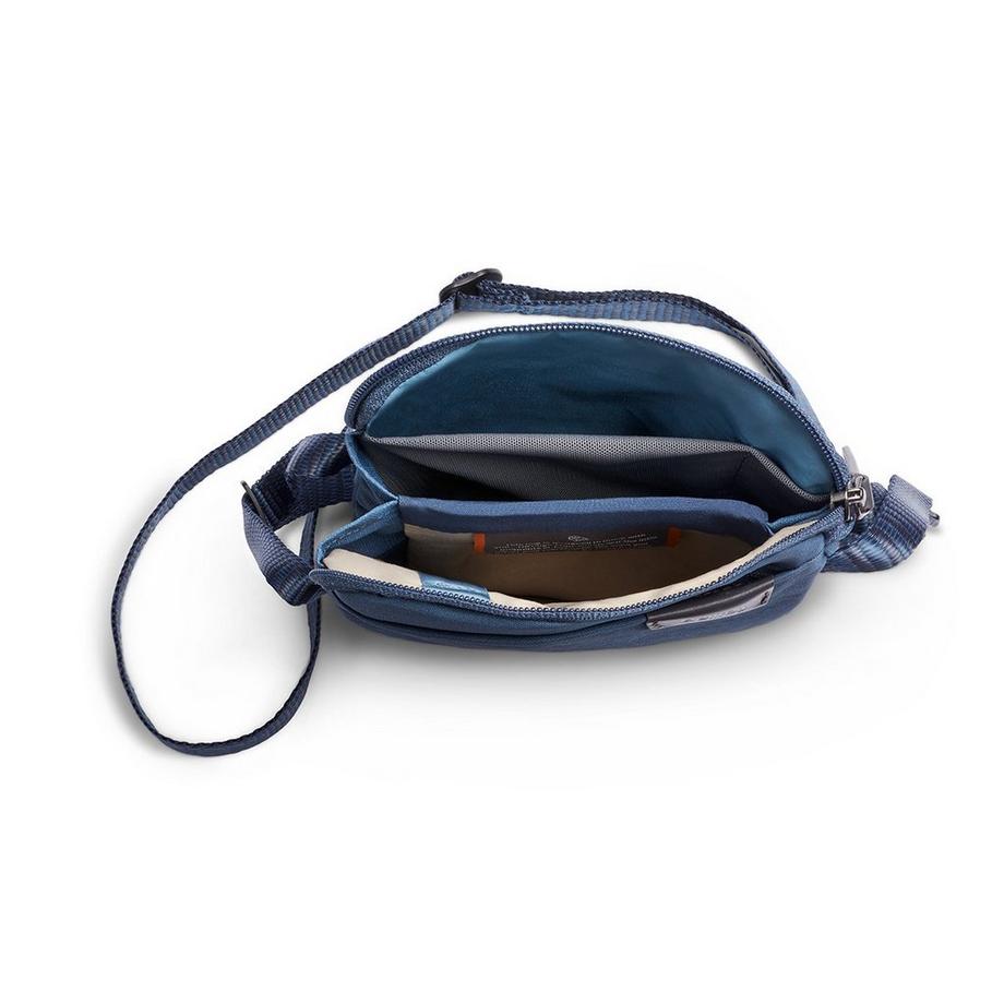 bellroy City Pouch Marineblue  