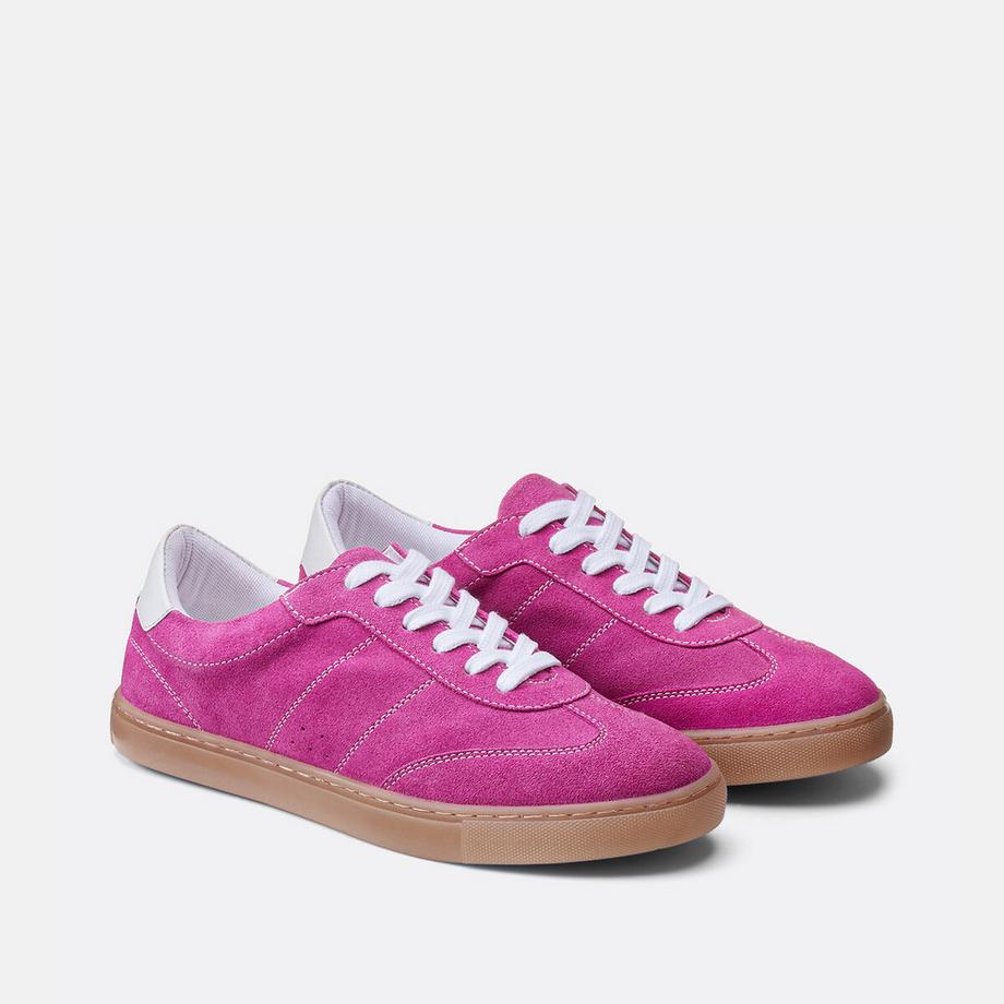Retro-Sneakers aus Veloursleder