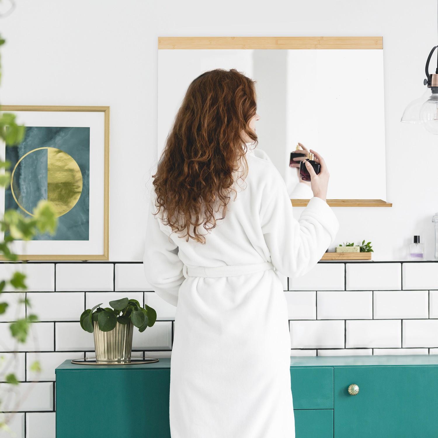 B2X Miroir mural en bambou avec étagère  