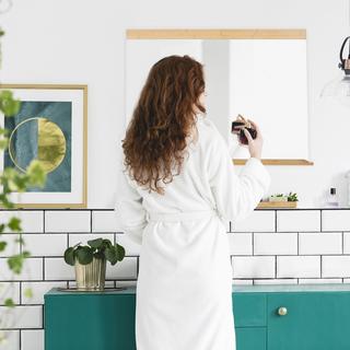 B2X Miroir mural en bambou avec étagère  