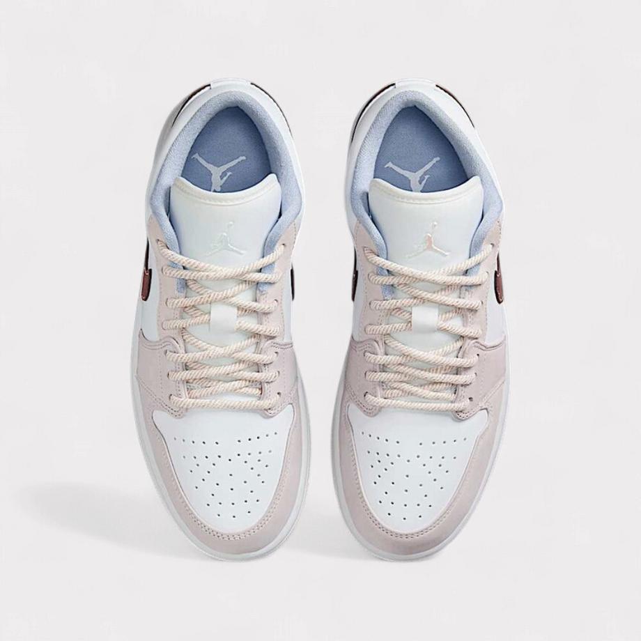 NIKE  Air Jordan 1 Low - Coral Reef 