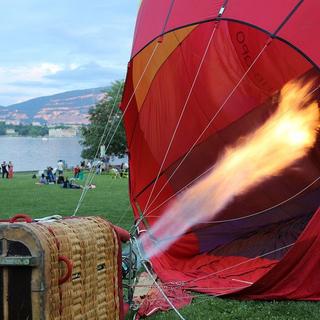 Geschenkidee  Vol privé en montgolfière en Romandie avec photos incluses (pour 2 personnes) 