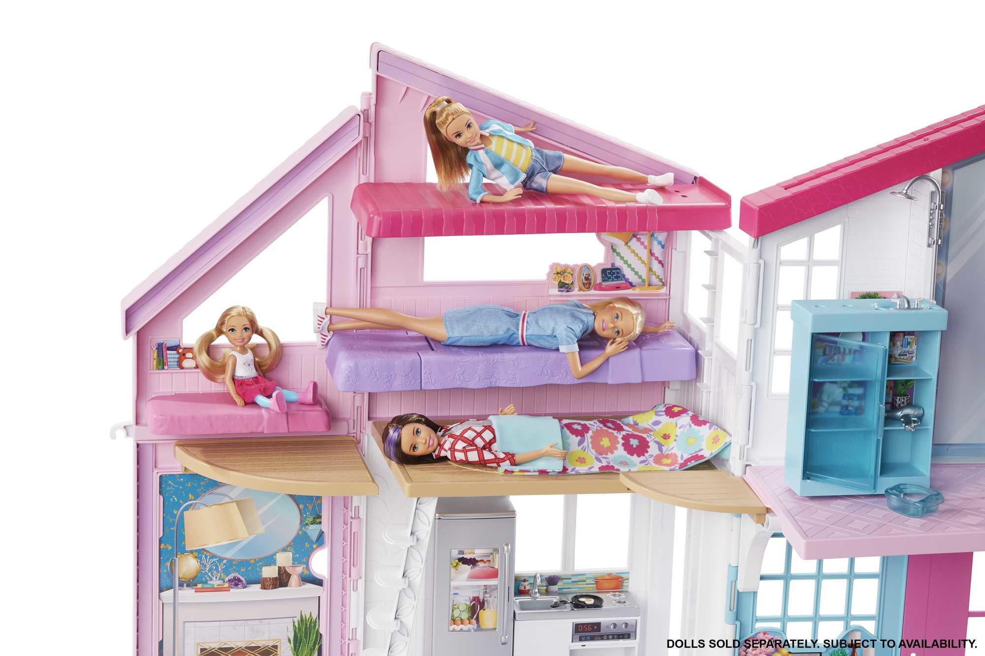 Barbie  Barbie Casa di Malibu, Playset Richiudibile su Due Piani con Accessori, Giocattolo per Bambini 3+ Anni, FXG57 