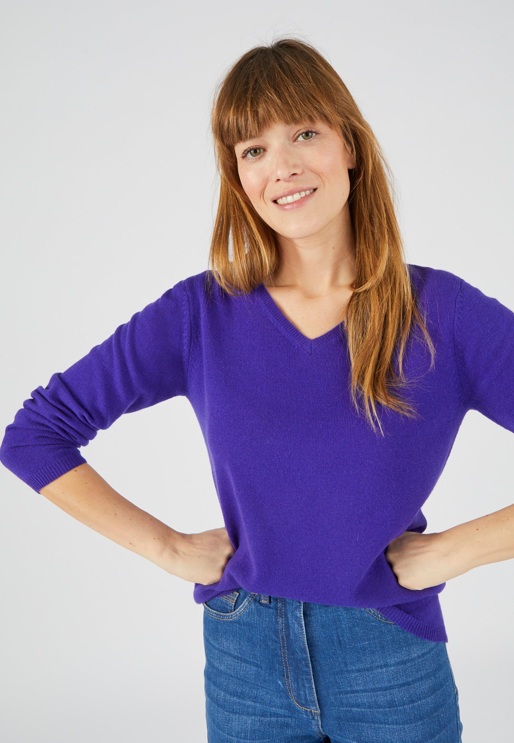 Image of Pullover Aus 100 % Kaschmir Mit V-ausschnitt. Damen Violett 42/44