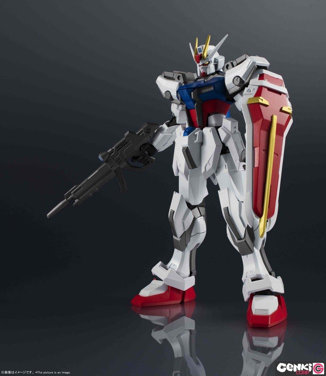 Bandai  Figurine articulée - Gundam Universe - Gundam - GAT-X105 Strike 