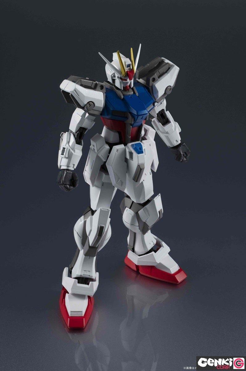 Bandai  Figurine articulée - Gundam Universe - Gundam - GAT-X105 Strike 